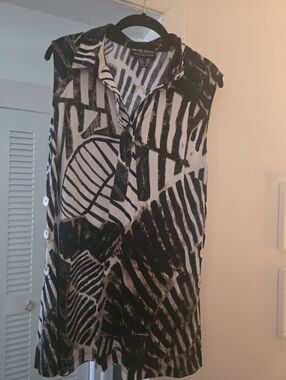 Frank Lyman Top - Size 12